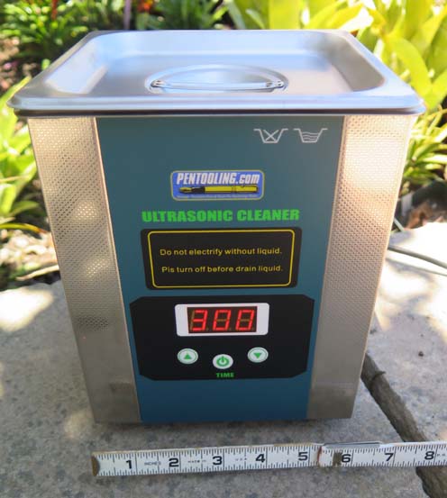 ULTRASONIC CLEANER.  60 WATT, LARGE TANK, STAINLESS STEEL, DIGITAL CONTROLS.